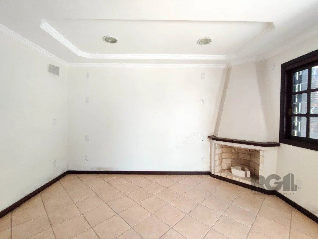 Imagem Excelente casa de 230m² com 4 dormitórios e 3 vagas.