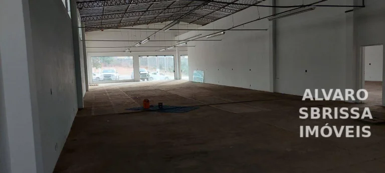Imagem Galpão comercial com 700 m2 mais 200 m2 no subsolo para locação no B São Luíz em Itu SP localização perfeita para comércios em geral ou igrejas