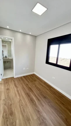Imagem Sobrado de 155 m² 3 Dormitórios sendo 3 Suítes e 2 Vagas de Garagens