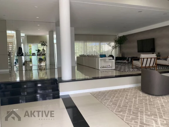 Imagem Casa de Condomínio em Alphaville - Santana de Parnaíba, SP