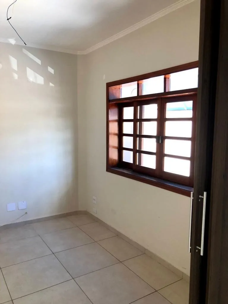 Imagem Prédio Comercial na melhor região da cidade e no segundo melhor corredor do Campolim de esquina