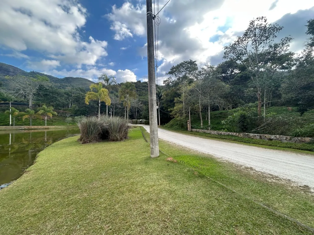 Foto do imóvel Terreno em Condomínio para Venda em Petrópolis / RJ em Estrada Philuvio Cerqueira Rodrigues