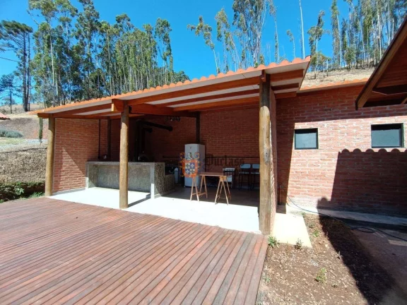 Imagem Sítio com 5 dormitórios à venda, 126000 m² por R$ 2.750.000,00 - Bom Jardim - Camanducaia/MG