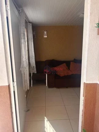 Imagem Casa com 2 dormitórios à venda - Ganchinho - Curitiba/PR