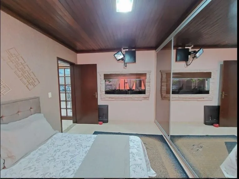 Imagem Casa para Venda - 198m², 2 dormitórios, 2 vagas - Belém Novo