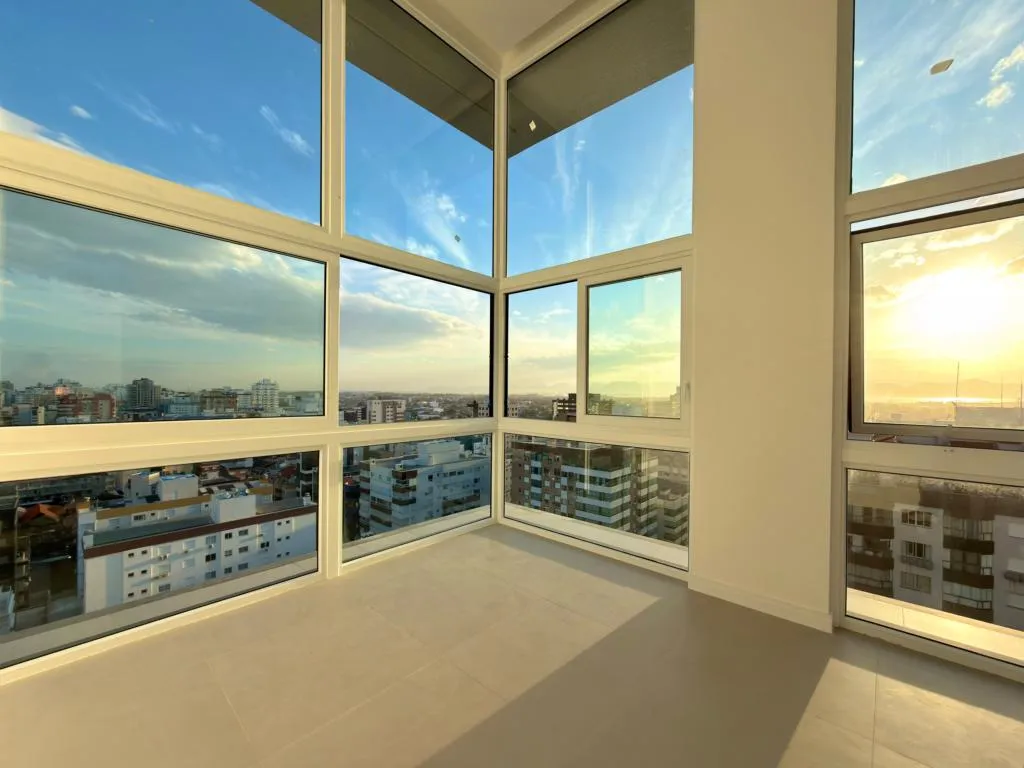 Foto do imóvel: Apartamento 3 Dormitórios - Bairro Centro em Avenida Ruda