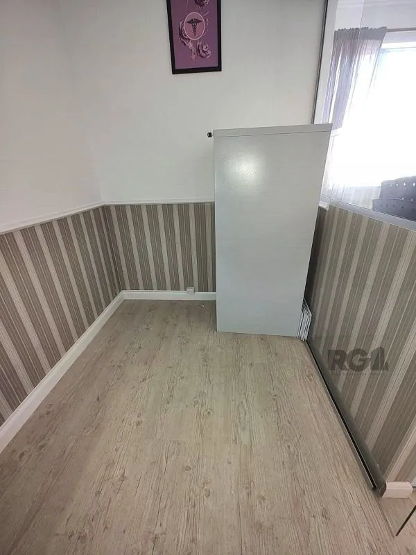 Imagem EXCELENTE SALA COMERCIAL NA CRISTÓVÃO COLOMBO - OPORTUNIDADE IMPERDÍVEL!