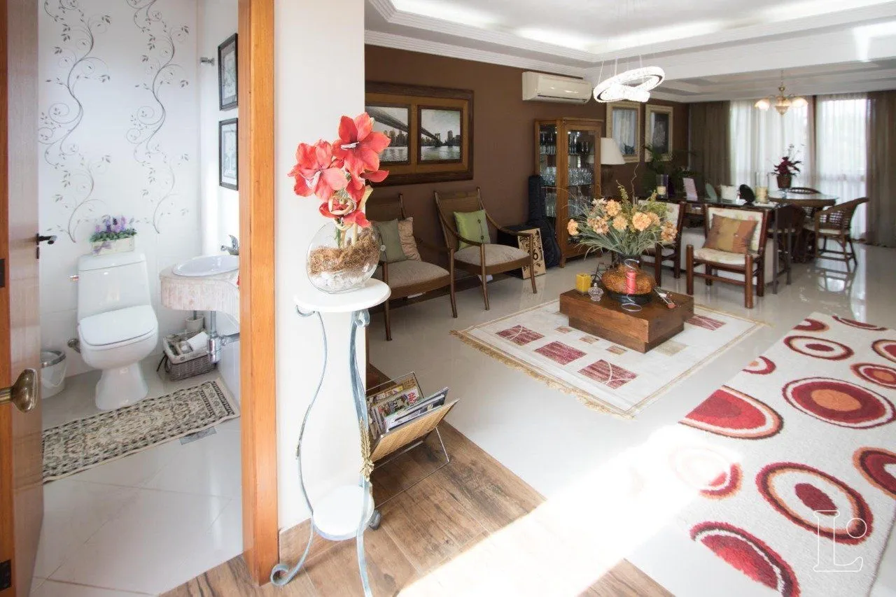 Imagem Casa Condominio para Venda - 382.86m², 4 dormitórios, sendo 2 suites, 4 vagas - Cristal