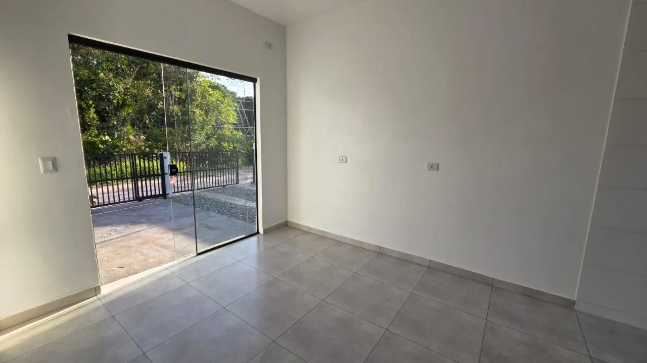 Imagem Casa térrea com 46,86m², 02 dormitórios, banheiro social, sala de estar, copa e cozinha integrada...