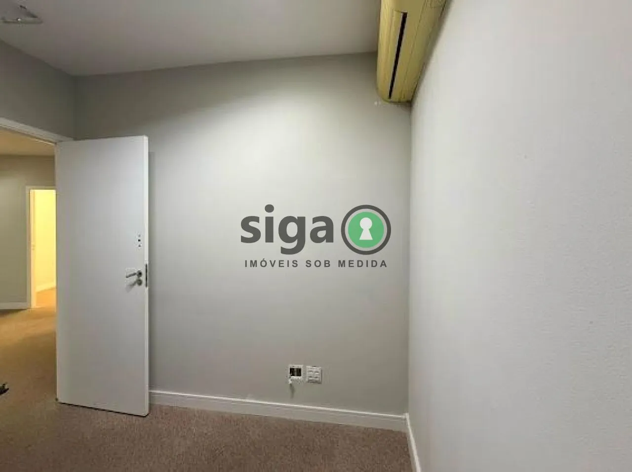 Imagem Conjunto Comercial a Venda e Locação em Cerqueira César com 153m², Sem mobília.