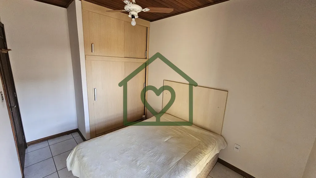 Imagem Casa no Bairro Santo Antônio com 167 m², 4 Dormitórios e 2 Suítes em Rua Tranquila 
Localizada n...