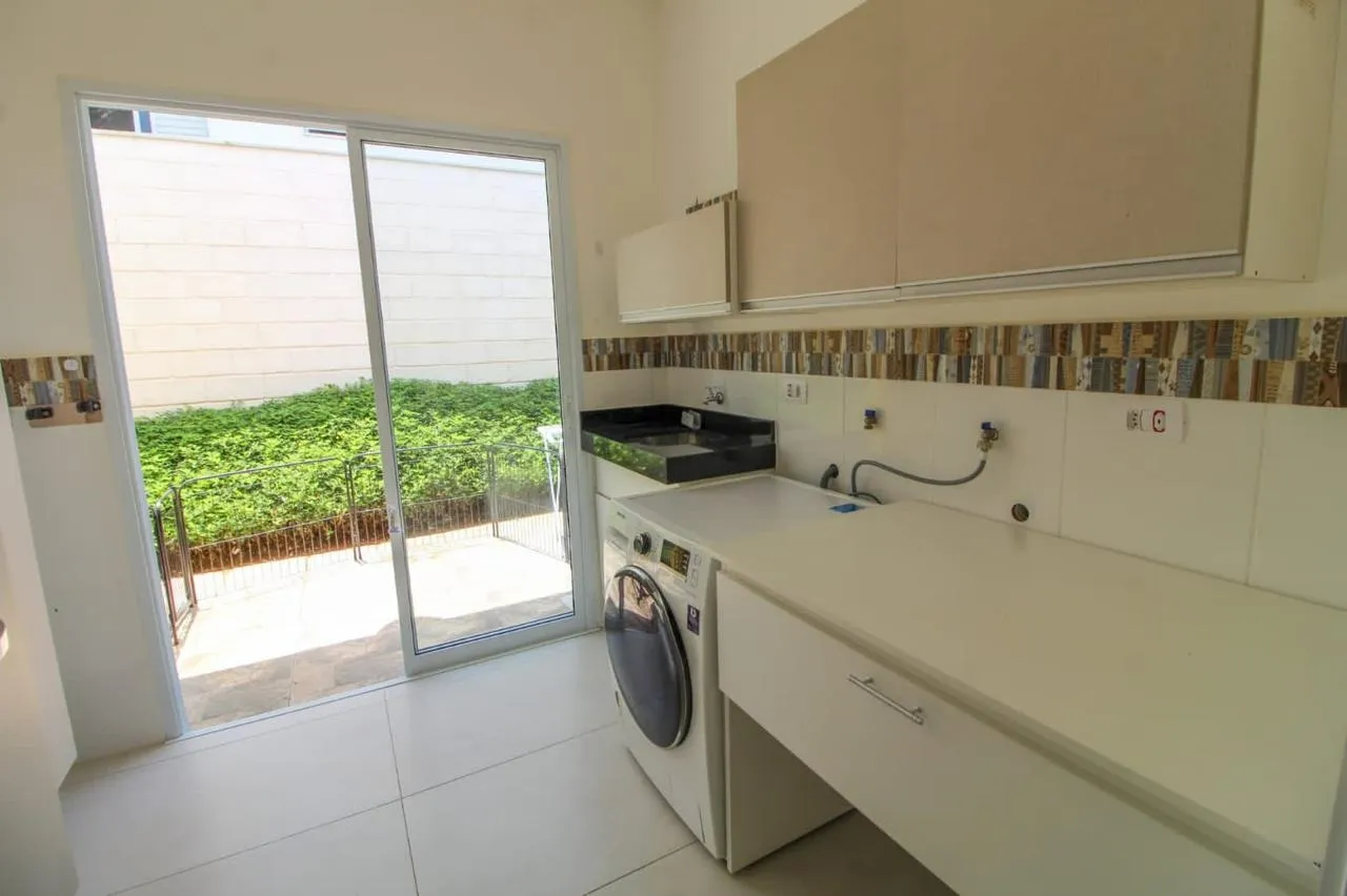 Imagem Casa Alto Padrão para Venda no Condomínio Jardim Solar do Bosque