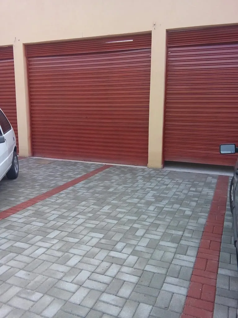 Imagem Comercial para Locação 1 Vaga, 16.5M², Chácara Galega, Pindamonhangaba - SP