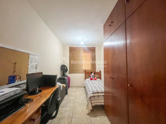Imagem Encantadora residência que une funcionalidade, conforto e praticidade em cada detalhe. Logo na entr...