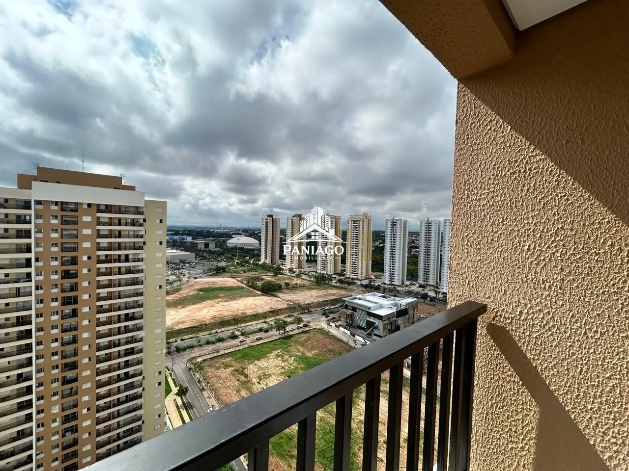 Imagem Apartamento Porteira Fechada com 2 Quartos para Alugar em Frente ao Shopping Pan