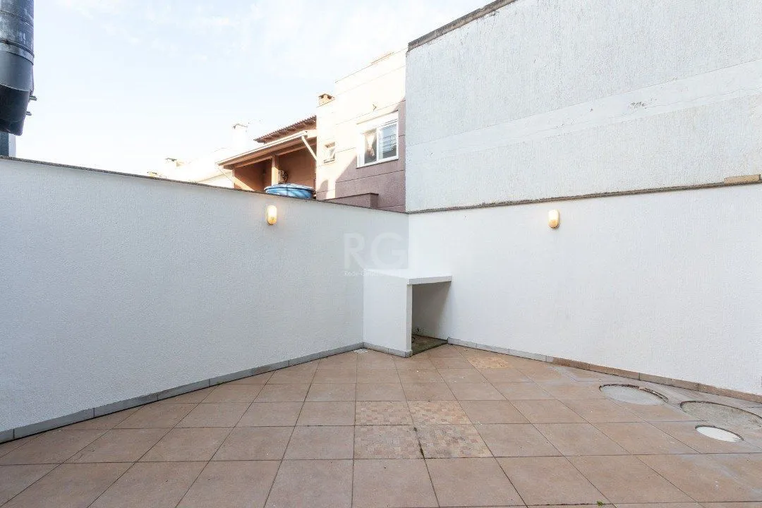 Imagem Casa para Venda - 178.4m², 3 dormitórios, sendo 1 suites, 2 vagas - Hípica