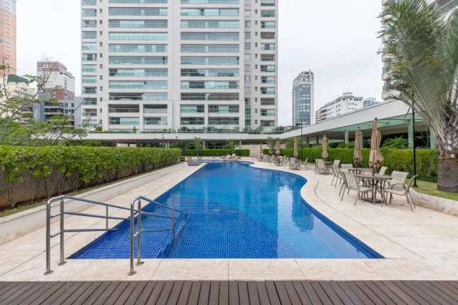 Imagem HEMISPHERE IBIRAPUERA - Apto de 335m² (Unidade de Revenda), em um dos bairros mais valorizados de SP!