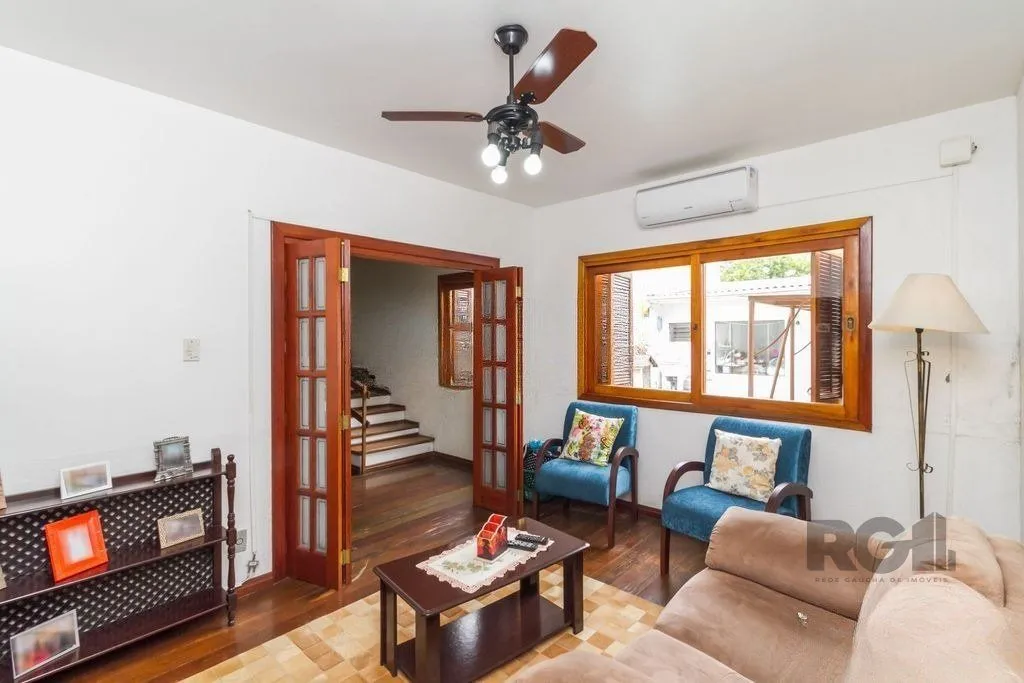 Imagem Casa 4 dormitórios no bairro Aberta dos Morros
