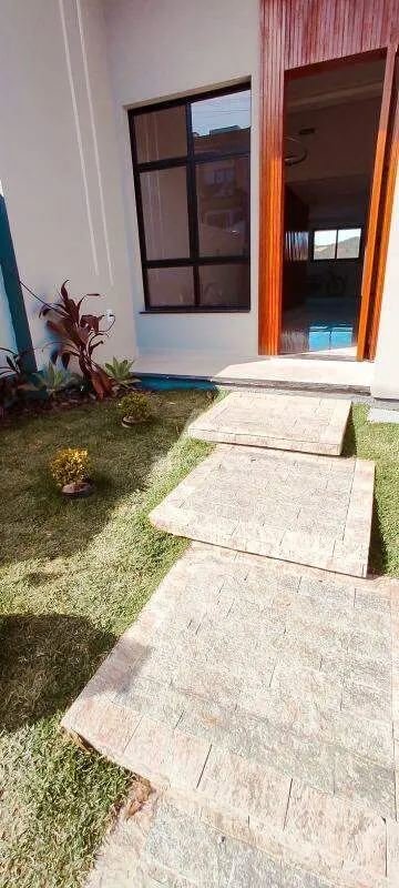 Imagem Casa à venda - 3 Dormitórios I 1 suíte I 180m² I Vaga de garagem - em Potecas, São José/SC