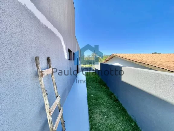 Imagem Casa Nova e Moderna em Condomínio de Cotia