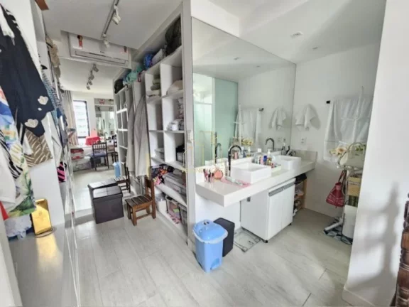 Imagem Apartamento de Luxo na Pituba: 3 suítes, 113m², finamente decorado, com closet e ar-condicionado. Imperdível!