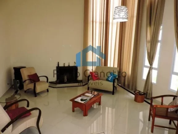 Imagem Casa à venda - Nova, moderna, 4 suítes e 7 vagas cobertas!