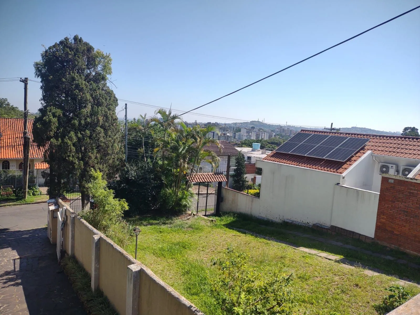 Imagem Casa 3 quantos com suíte, espaço gourmet, na Tristeza.