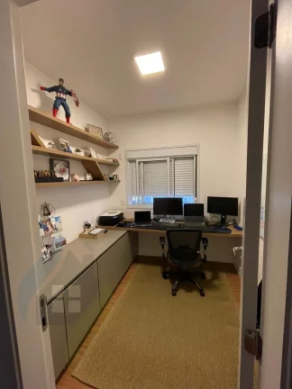 Imagem Apartamento Alto Padrão com 3 dorms, sendo 1 suíte, 2 banheiros, 2 vagas, com 95m² no Centro, em SBC.