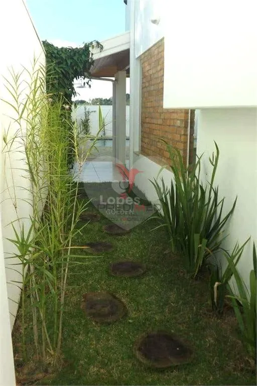 Imagem Casa de 3 quartos, 250m² no bairro Loteamento Porto Seguro, em Avaré