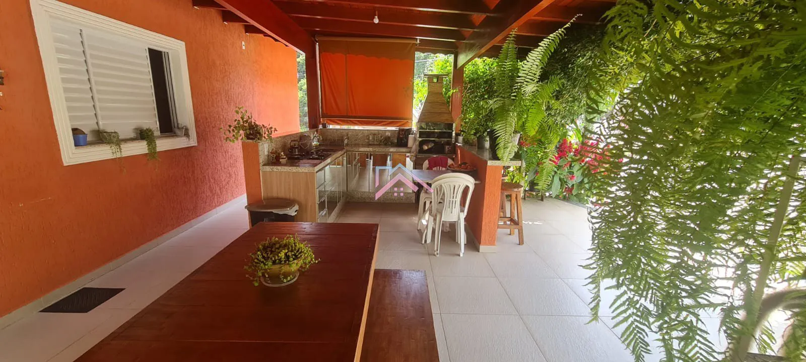 Imagem Casa à venda Residencial Laguna Club - Área útil 197 m2 com 3 dormitórios - sendo 1 suíte - 4 vagas