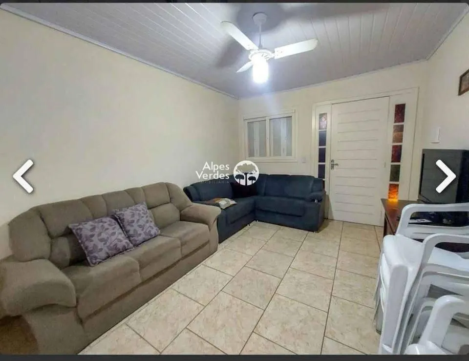 Imagem Vende-se Casa em Capão da Canoa com 250 m2
