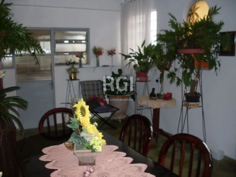 Imagem Predio para Venda - 250m², 4 dormitórios, 4 vagas - São José