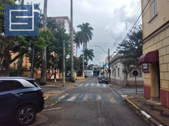 Imagem Salão para alugar por R$ 2.114/mês - Praça 09 de Julho -Centro - Socorro/SP