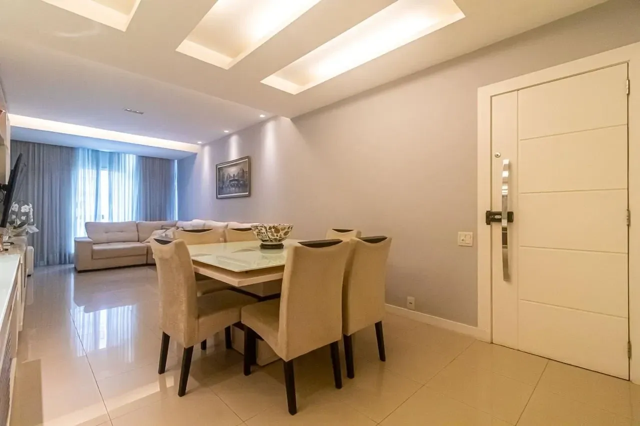 Imagem Apartamento com 3 Quartos à Venda, 156 m² em Copacabana - Rio de Janeiro