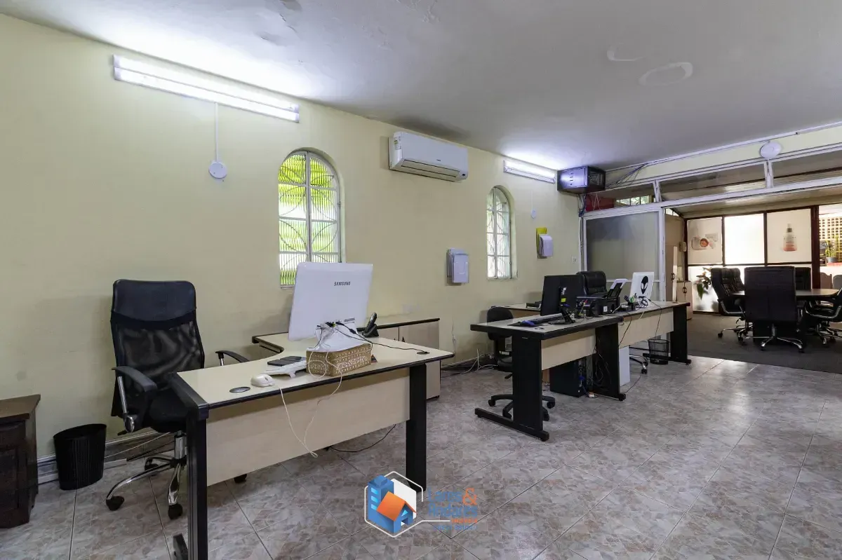 Imagem Casa comercial para venda em Perdizes, 279m²
