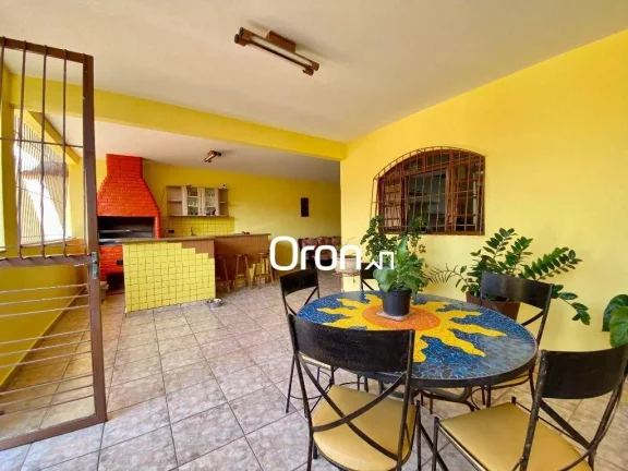 Imagem Sobrado à venda, 420 m² por R$ 1.300.000,00 - Santa Genoveva - Goiânia/GO