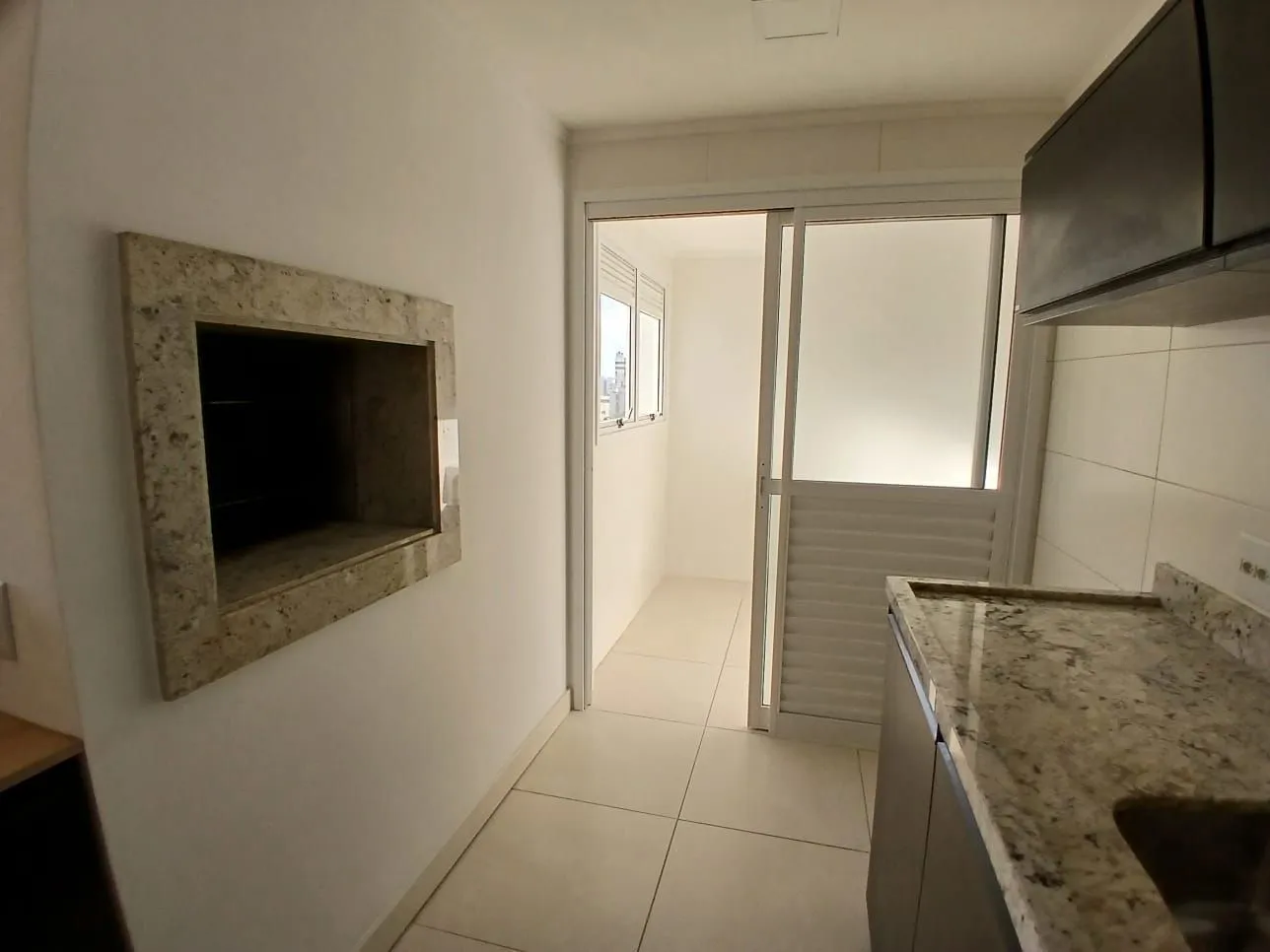 Imagem Apartamento com 3 dormitorios e suite no Menino Deus, Porto Alegre/RS