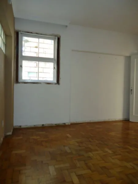 Imagem Casa para Venda - 510m², 6 dormitórios, sendo 1 suites, 3 vagas - São João