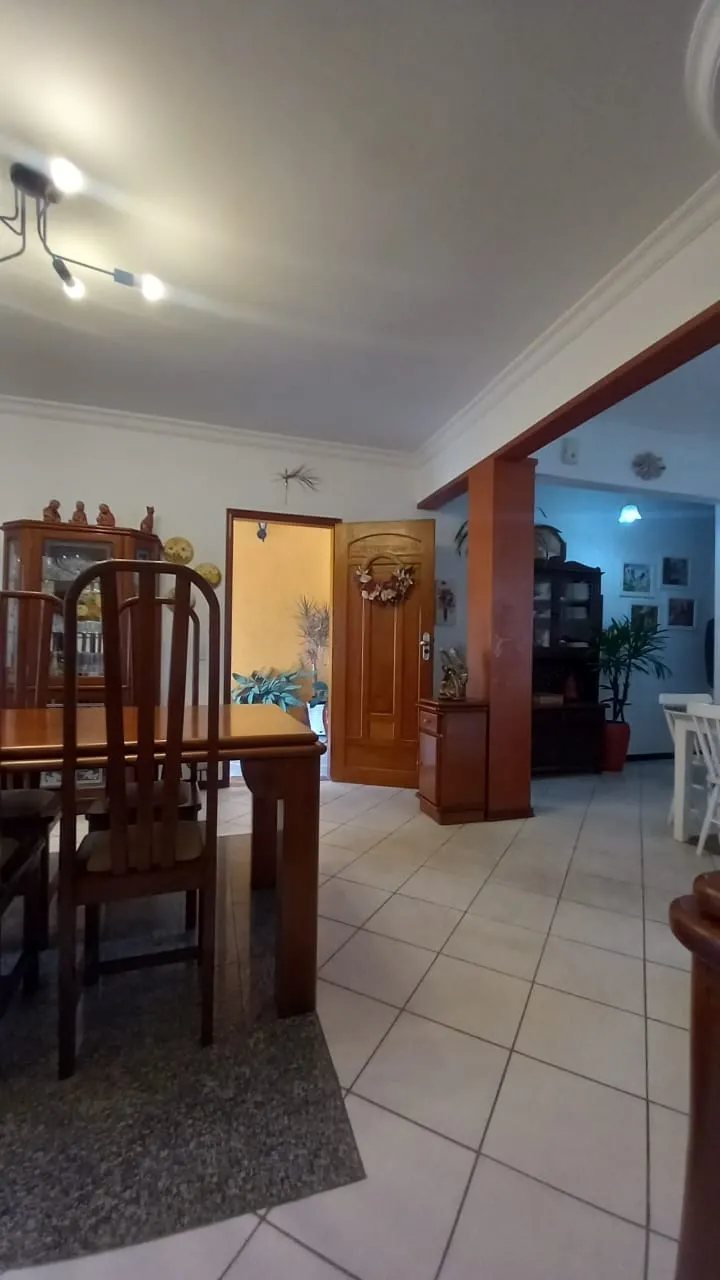 Foto do imóvel Casa à venda 4 Quartos, 1 Suite, 250M², Esplanada Independência, Taubaté - SP