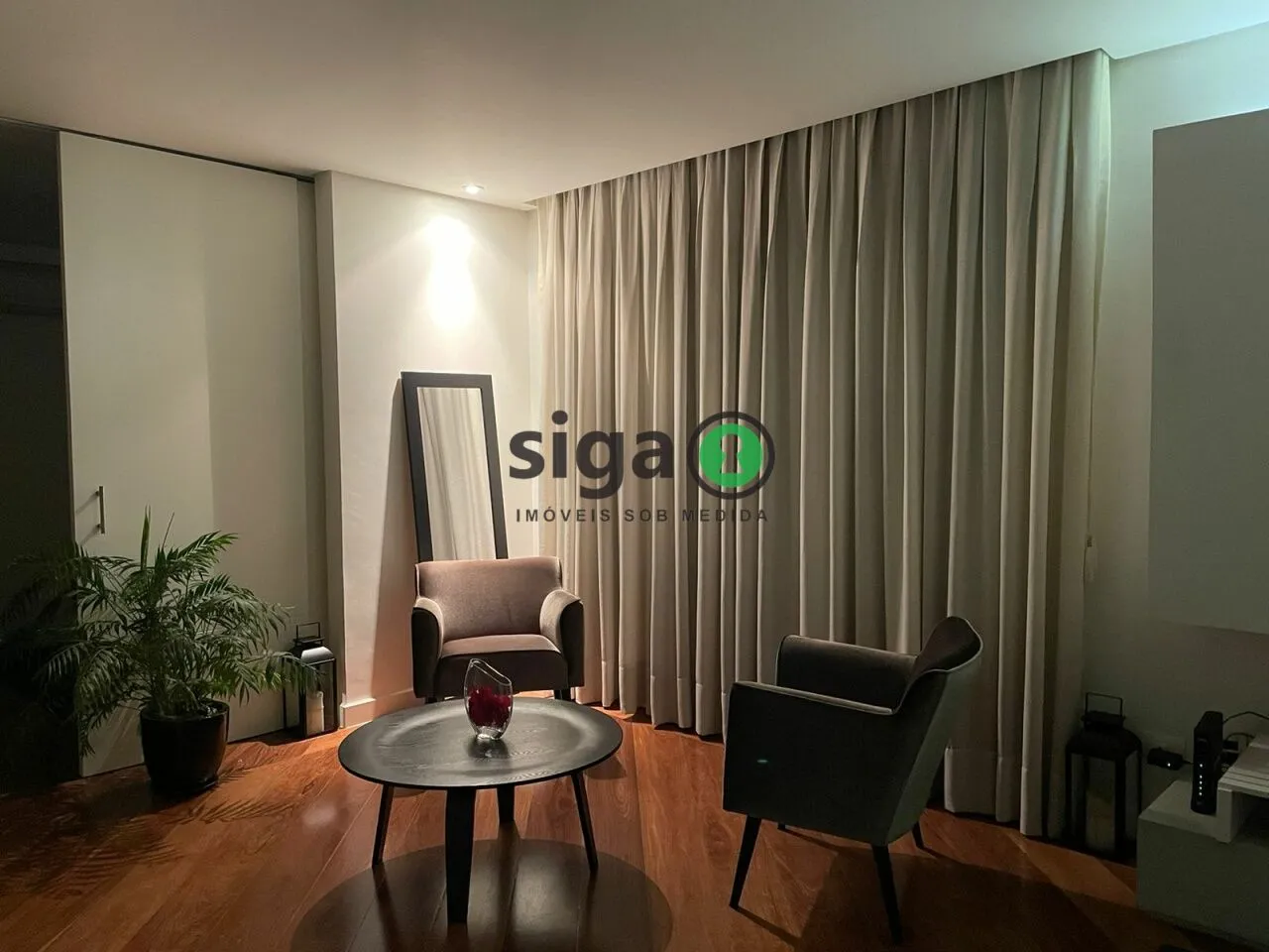 Imagem Apartamento á Venda 160 m², 3 quartos e Mobiliado- Vila Andrade