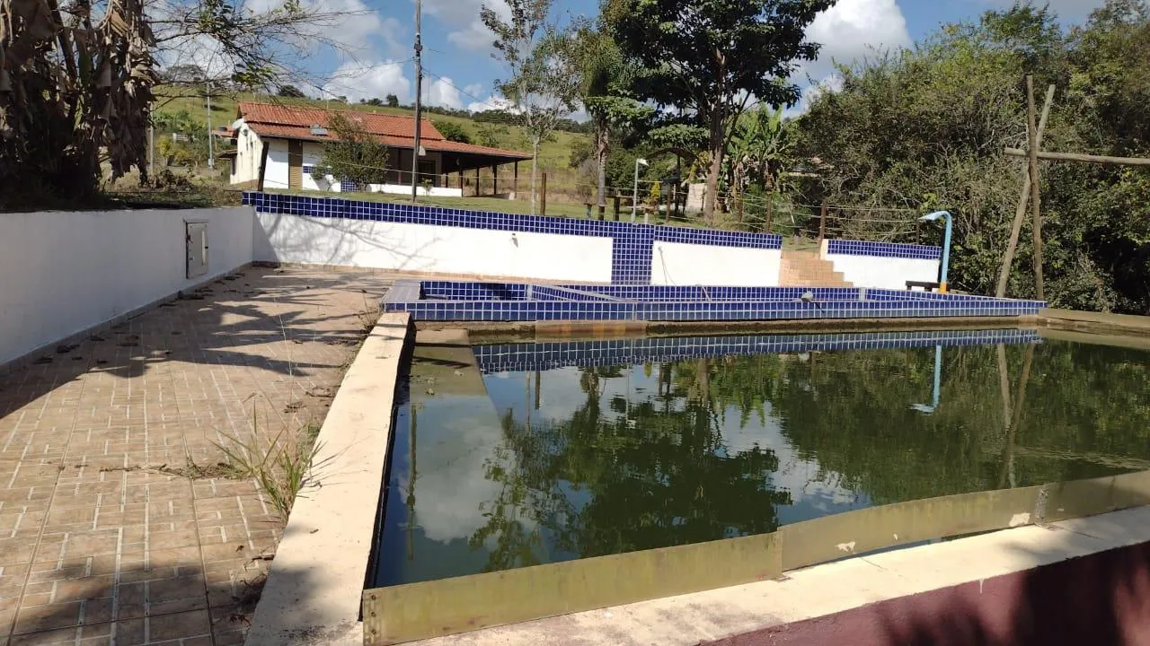 Imagem Sítio a venda com 6.000 m², localizado em Crucilândia/ MG