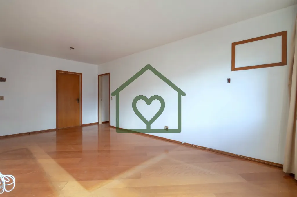 Imagem Apartamento com 3 dormitórios, sendo 1 suíte com sacada, localizado no bairro Petrópolis, em Port...