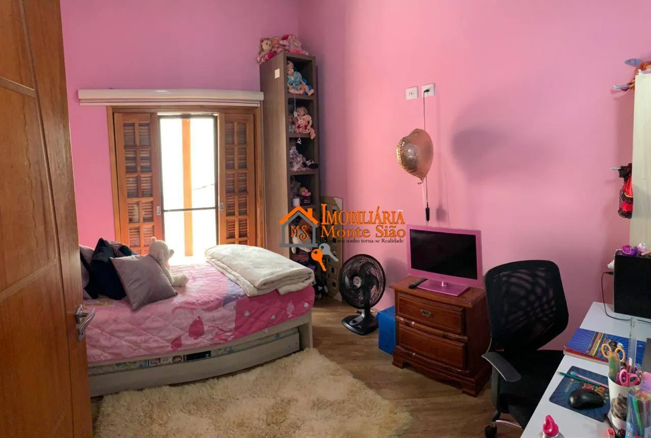 Imagem Casa com 4 dormitórios à venda, 300 m² por R$ 2.500.000,00 - Fazenda Velha - Arujá/SP