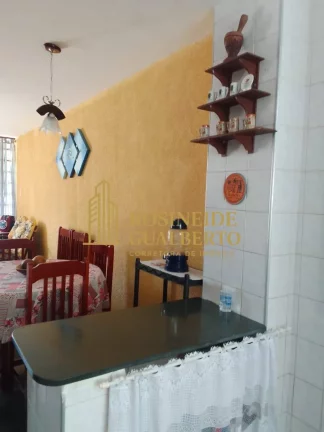Imagem Sobrado à Venda no Condomínio Martim de Sá