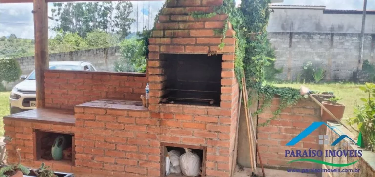 Imagem Viva em Grande Estilo: Casa com 5 Quartos e Piscina - Itapeva