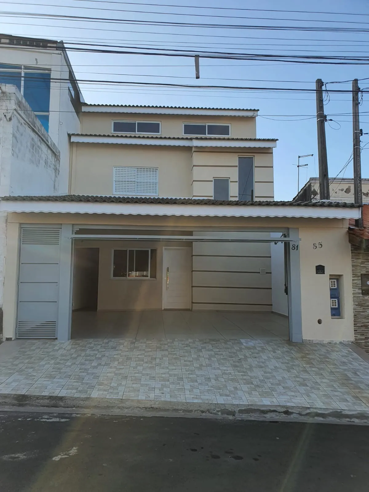 Imagem Sobrado Alto Padrão à Venda no Jardim Bonsucesso ? 3 Pavimentos e Acabamento Impecável