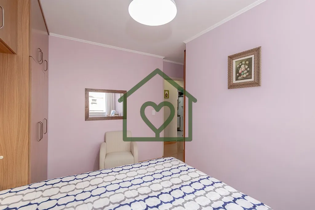 Imagem Descubra a oportunidade perfeita para investir no seu novo lar em Porto Alegre! Este aconchegante ap...