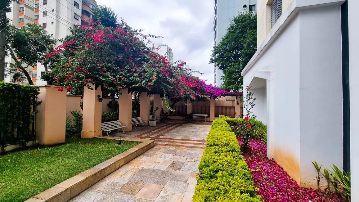 Foto do imóvel Apartamento para venda em Moema com 3 quartos, sendo 1 suíte, 95m2