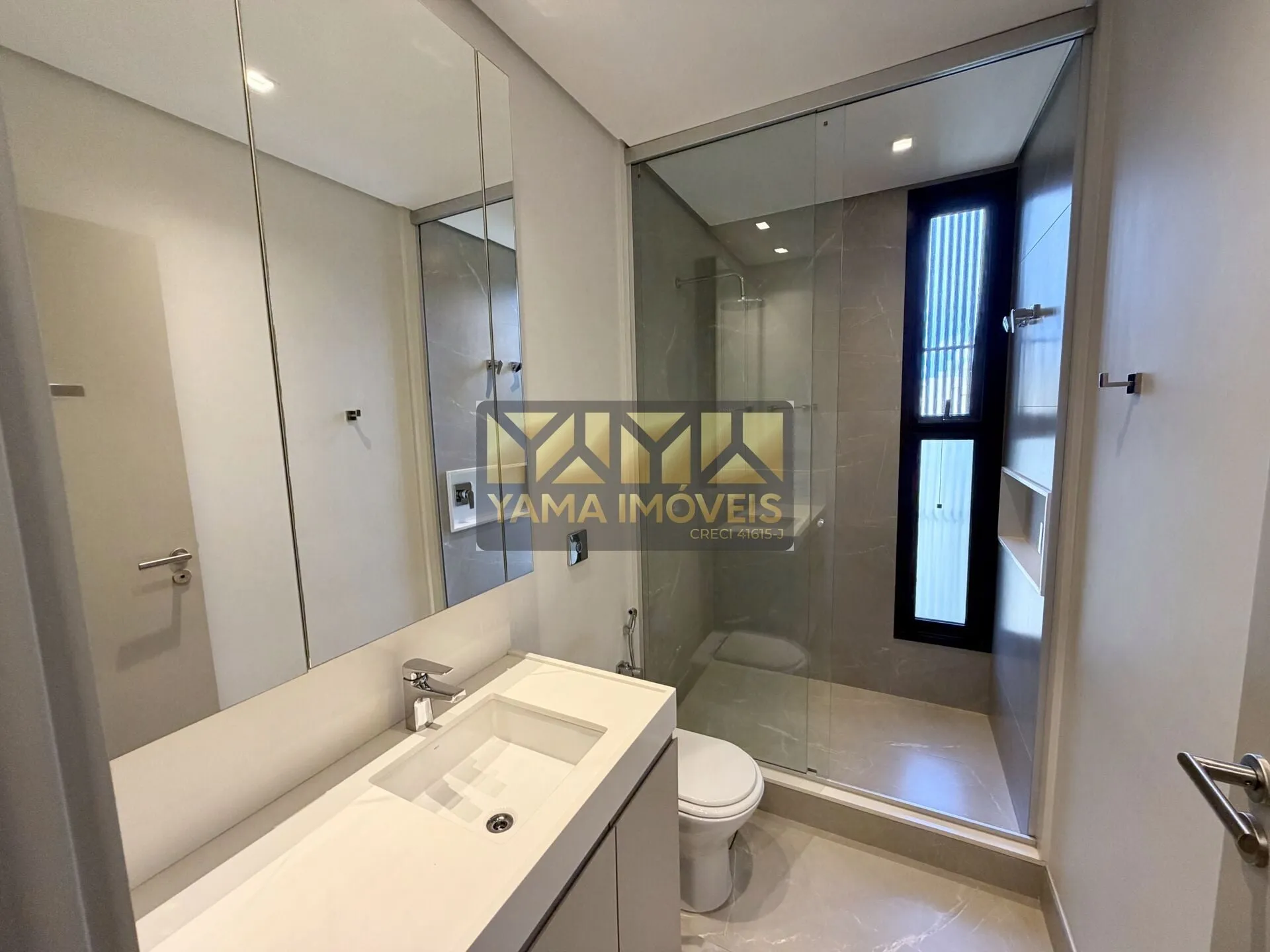 Imagem Alphaville 2 - Casa à venda no bairro Residencial e Empresarial Alphaville - Ribeirão Preto/SP