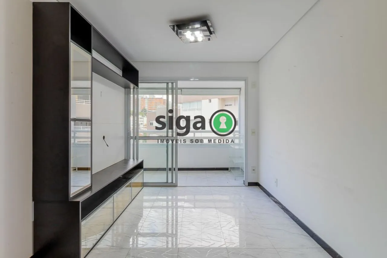 Imagem Art Pompéia: 2 Dorms (1 Suíte) + Depósito + Varanda Envidraçada | Pronto para Morar
